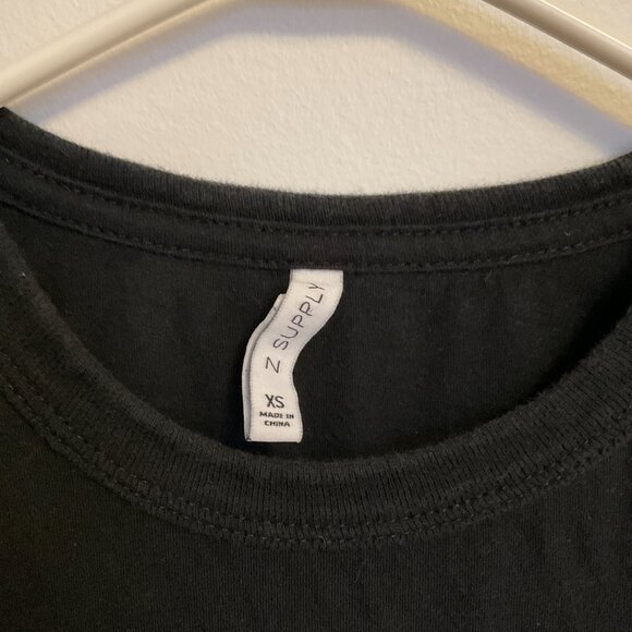 Plain black t-shirt, short sleeve, size XS - Picture 2 of 5